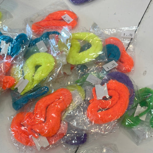 Velvet fidget worms