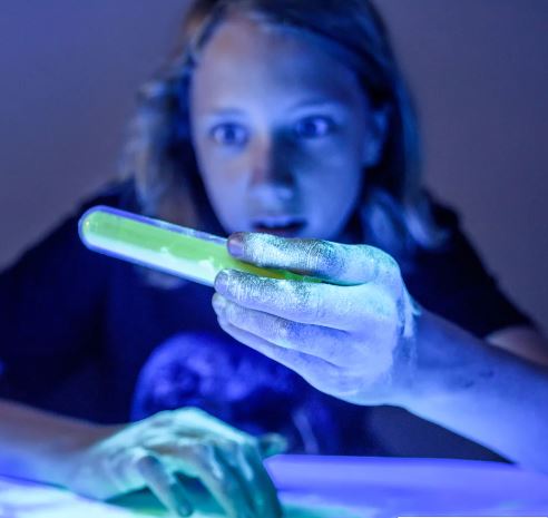 Luminescent Lab Glow Science Chemistry