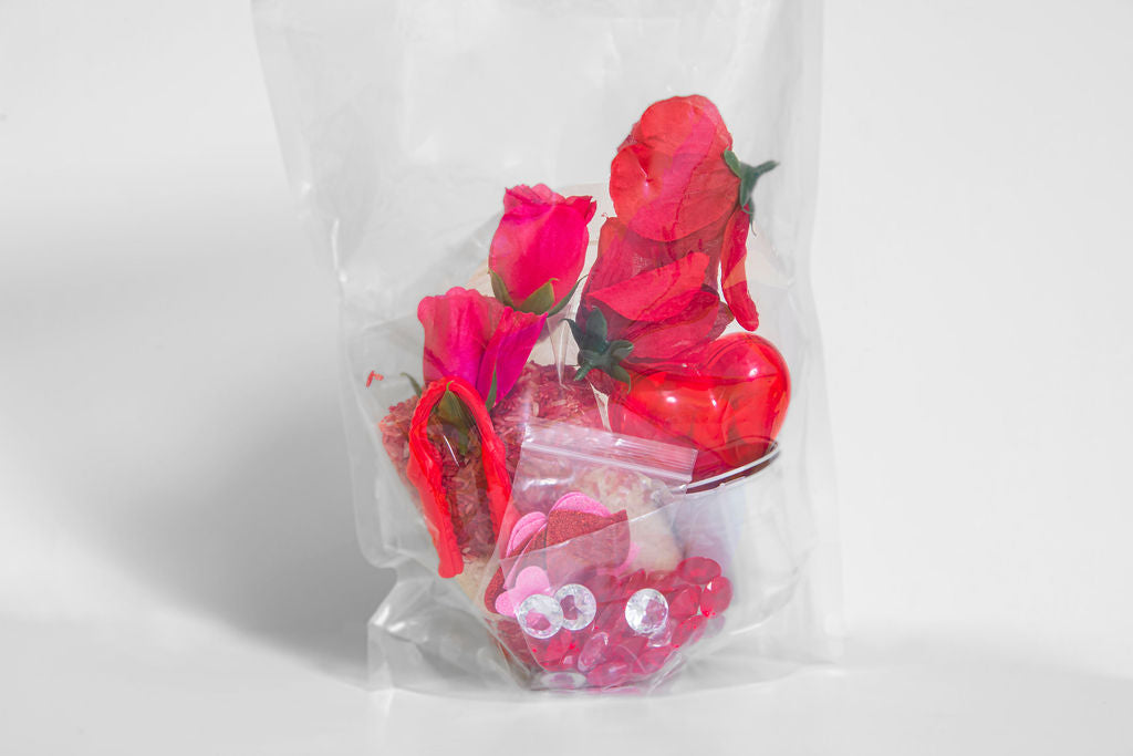 tinkrDIY: Sensory Box - Love N Stuff - tinkrLAB